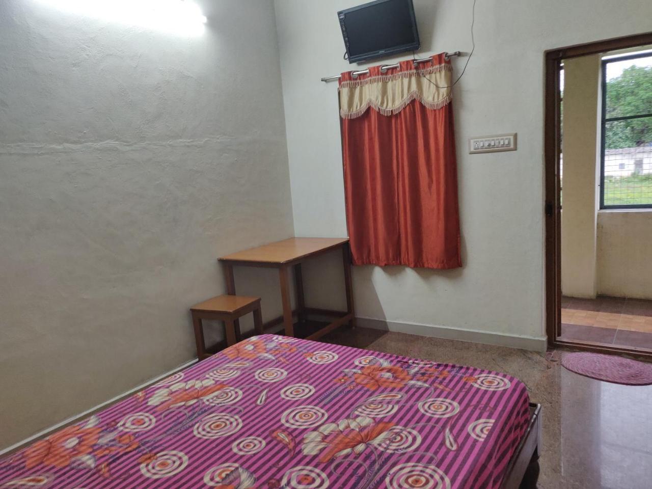 Srb Residency Hotel Tiruvannámalaj Kültér fotó