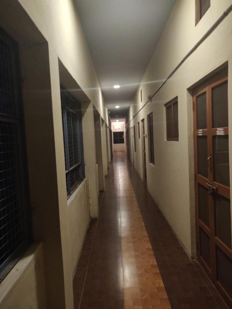 Srb Residency Hotel Tiruvannámalaj Kültér fotó