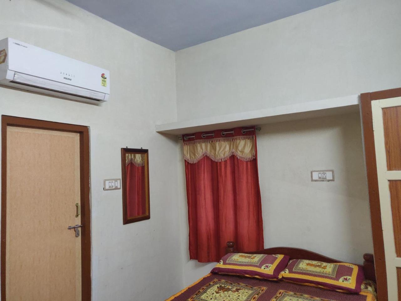 Srb Residency Hotel Tiruvannámalaj Kültér fotó