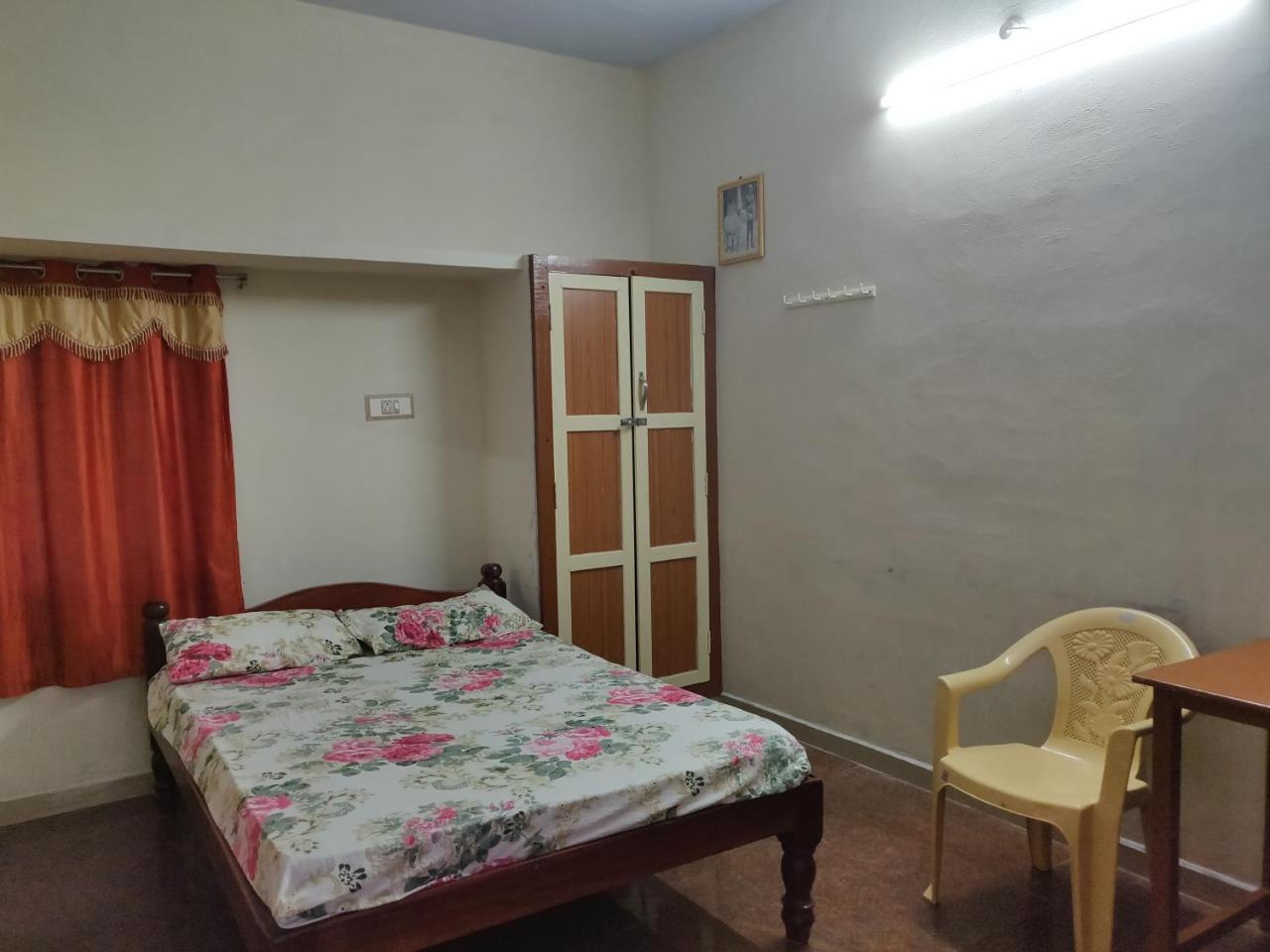 Srb Residency Hotel Tiruvannámalaj Kültér fotó